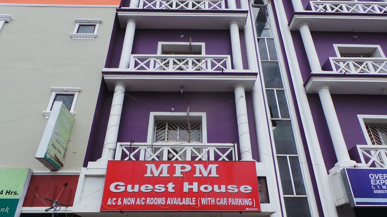 M.P.M. Guest House 蓬蒂切里 外观 照片