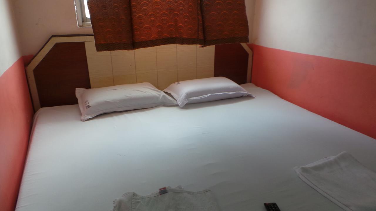M.P.M. Guest House 蓬蒂切里 外观 照片